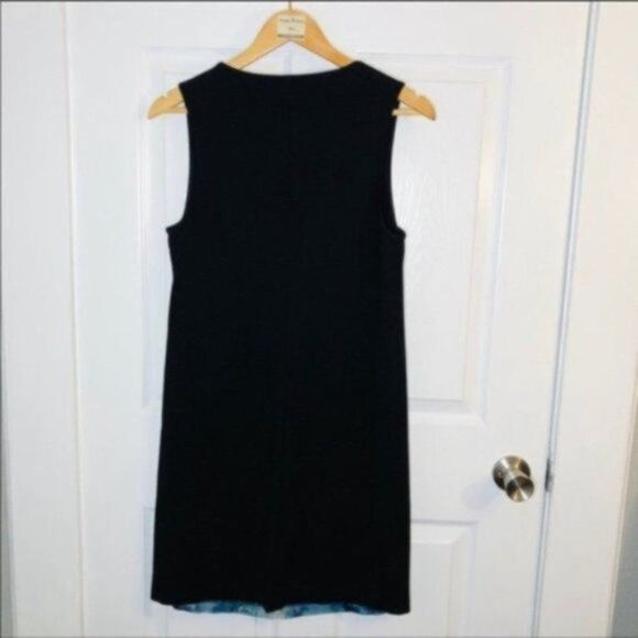 Isda & Co Sleeveless 70s Vibe V-neck Dress Black M - Picture 6 of 9
